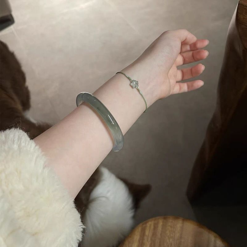 Bracelets - Myanmarska lodowa piękność, olejowo-zielona półrzeźbiona bransoletka,