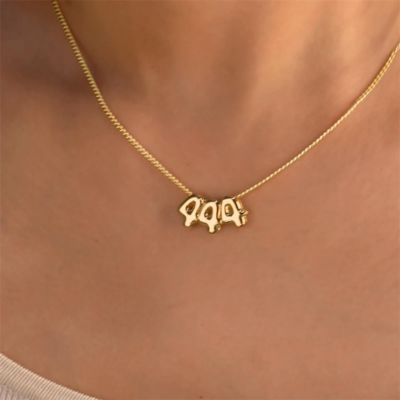 Spersonalizowany naszyjnik z l – Initial Letter Necklace 18K Gold recenzja i cena