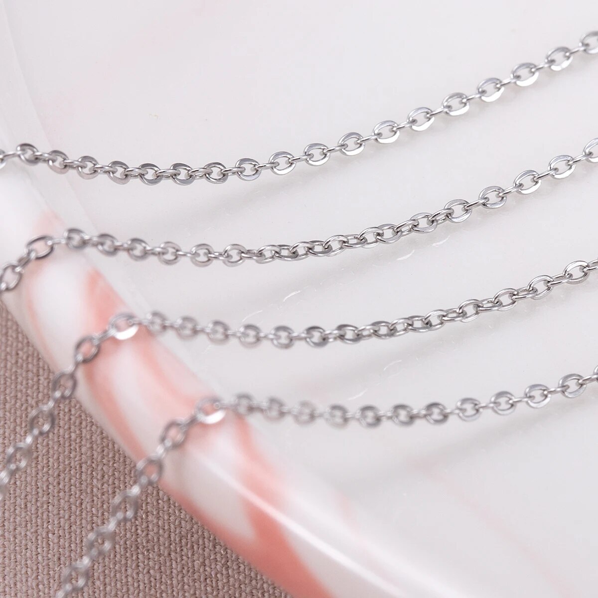 10 metrów cienkich łańcuszków  – Body Jewelry recenzja i cena