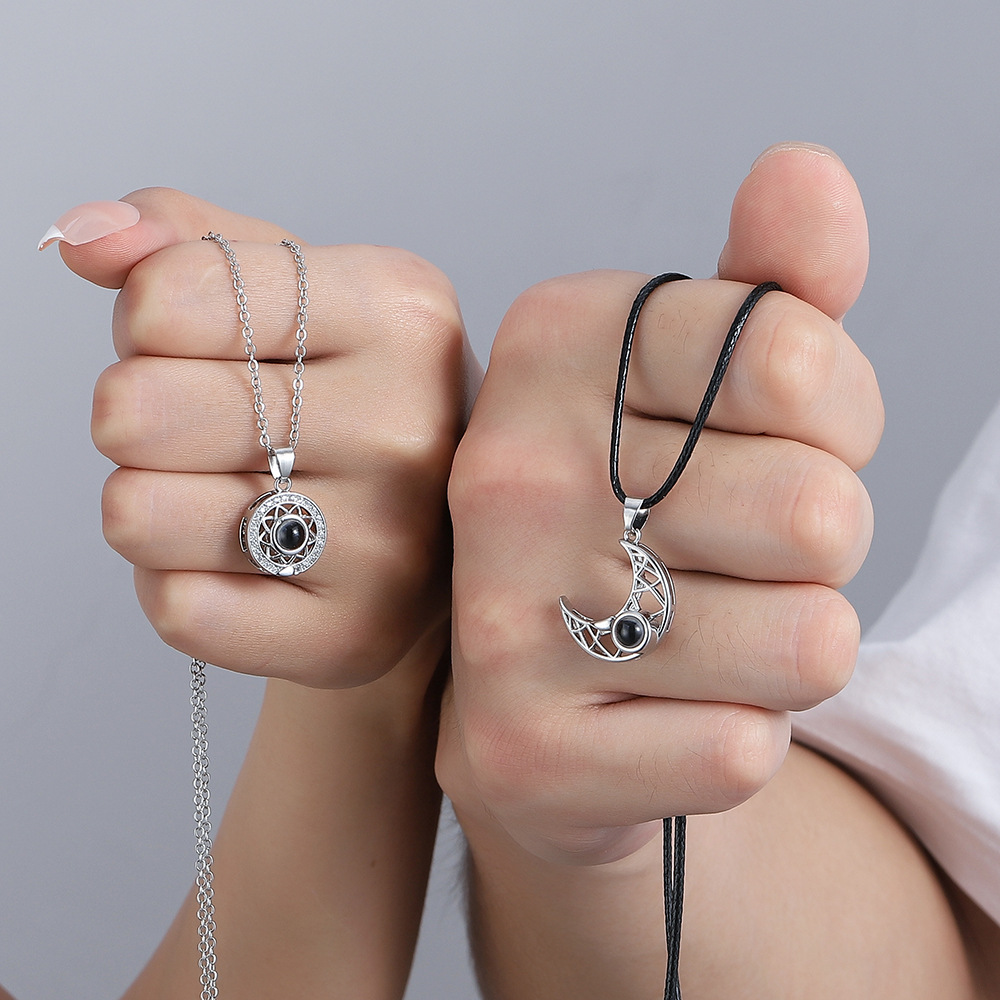 2 SZTUK Magnetyczny naszyjnik  – Magnetic Couple Matching Necklaces recenzja i cena